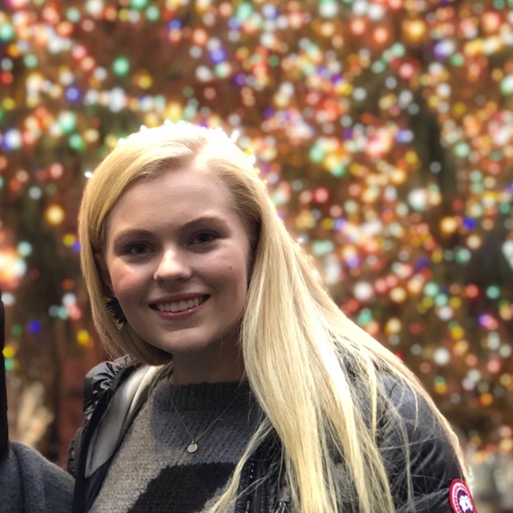 Meet your Posher, Meredith - Picture 1 of 1